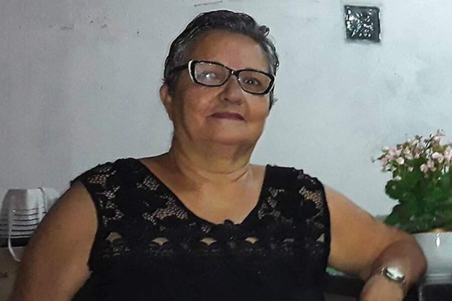 Acusado de matar a própria mãe a marteladas enfrenta júri nesta quinta