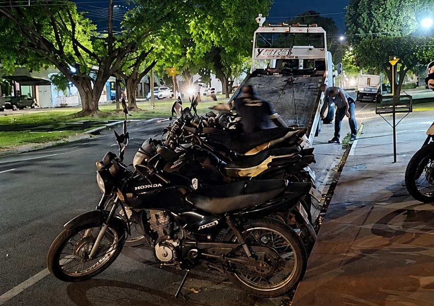 Operação contra motos barulhentas recolhe 15 veículos em Araçatuba
