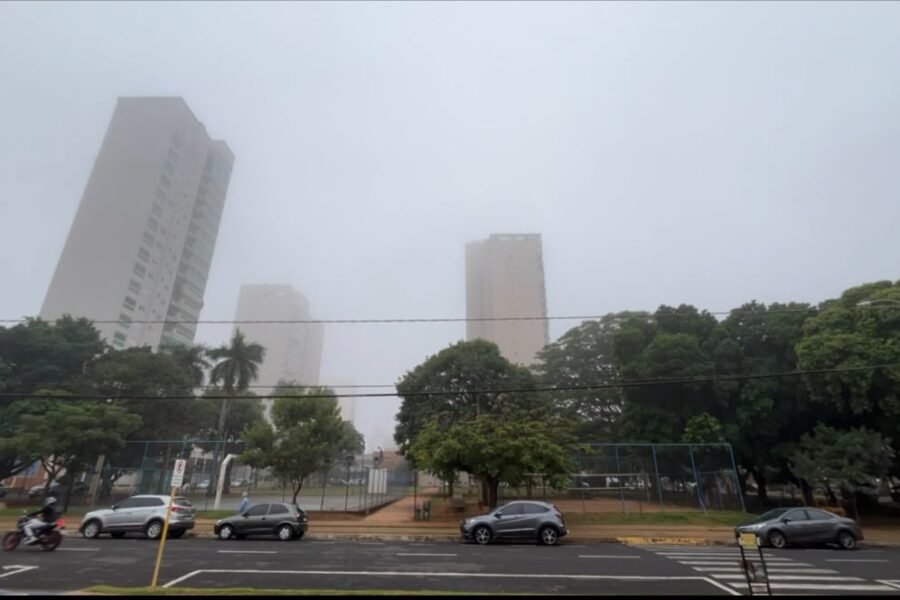 Frente fria mantém risco de chuva e derruba temperaturas em Araçatuba