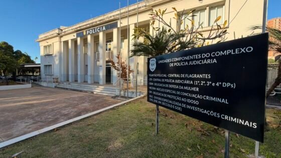 Pedreiro foge de abordagem e bate em viatura da GCM em Araçatuba