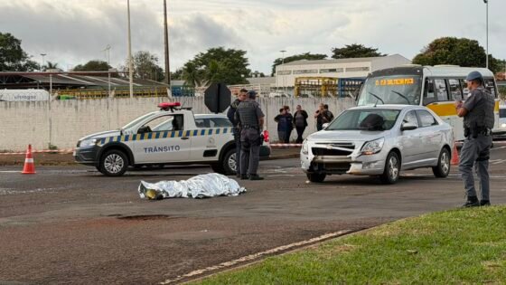 Motociclista morre após colisão em cruzamento de Araçatuba