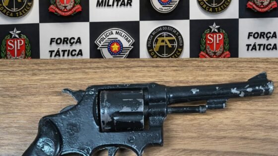 Homem é preso com revólver em Araçatuba