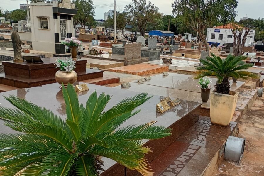 Cemitérios de Araçatuba esperam grande movimento no Dia dos Pais