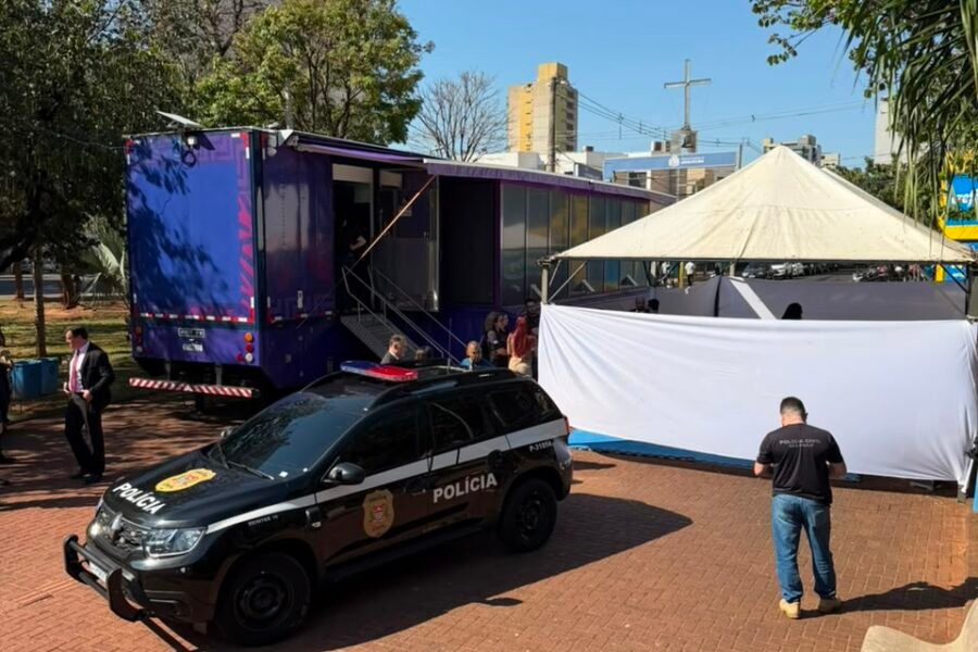 Idoso é preso após vítima denunciar ameaças em carreta itinerante