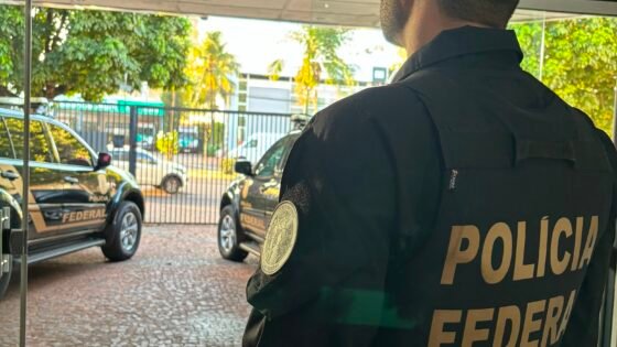 Polícia Federal durante operação realizada em Araçatuba