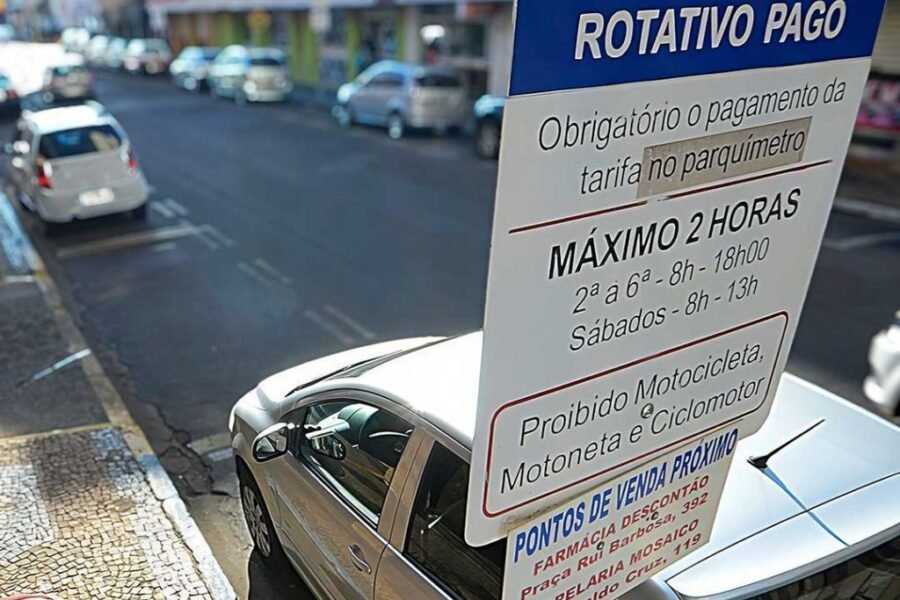 Nova Zona Azul terá Pix, leitura de placas e contrato de 10 anos