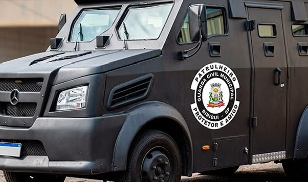 Birigui recebe caminhão blindado para uso da Guarda Municipal