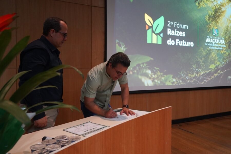 Araçatuba regulamenta lei e lança manual de arborização urbana