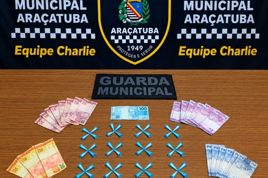 GCM encontra 51 pinos com cocaína em Araçatuba
