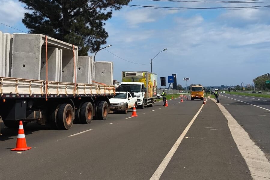 Ação de saúde atende caminhoneiros na Rodovia Marechal Rondon