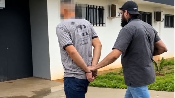 Polícia prende dupla suspeita de extorsão contra jovem em Araçatuba