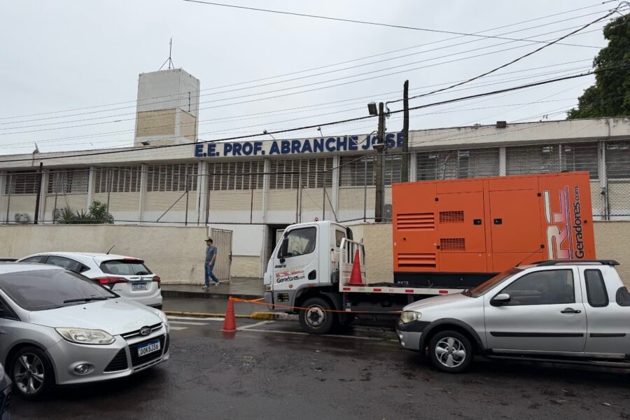 Falta de energia afeta urna e provoca fila em seção eleitoral de Araçatuba