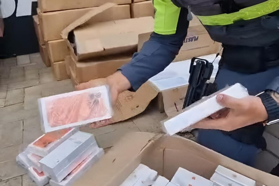 Polícia apreende droga e mais de 2,5 mil celulares na Rondon