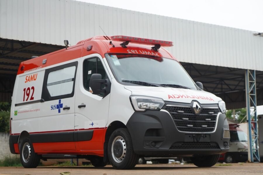 SAMU de Araçatuba recebe nova ambulância
